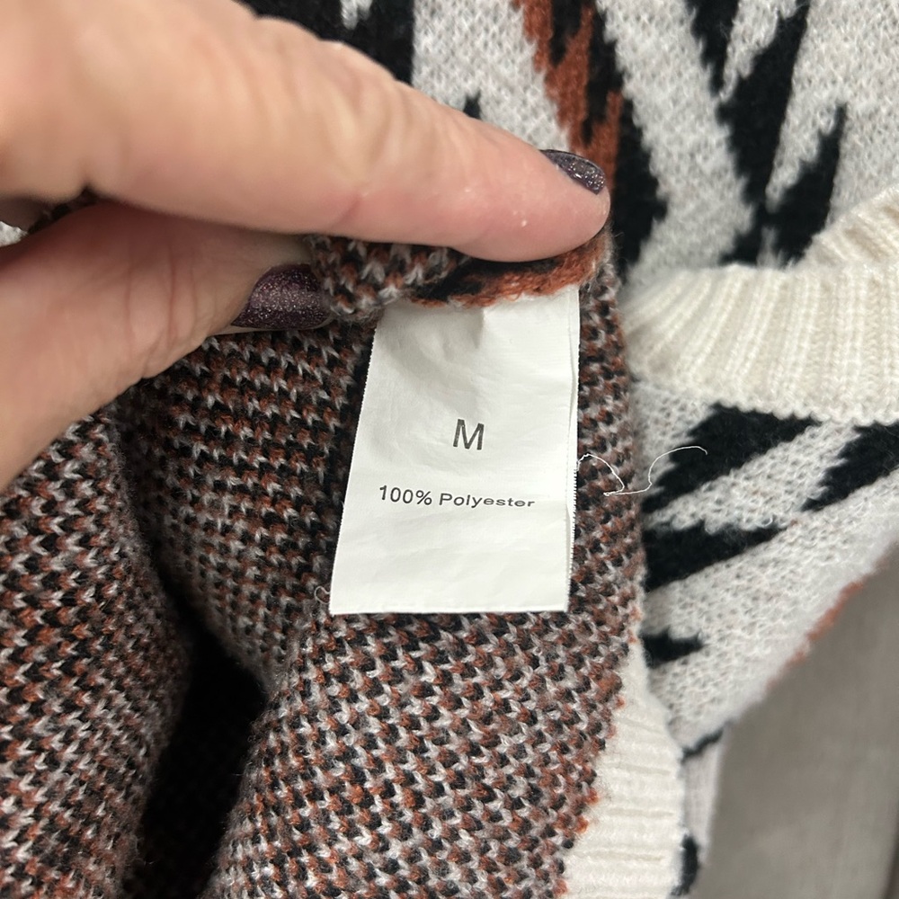 Geometric Patterned Knit Tank Top - image 2